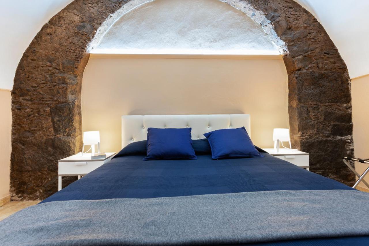 Cerami Studio Flat Catania-Fontanarossai nemzetközi repülőtér Kültér fotó