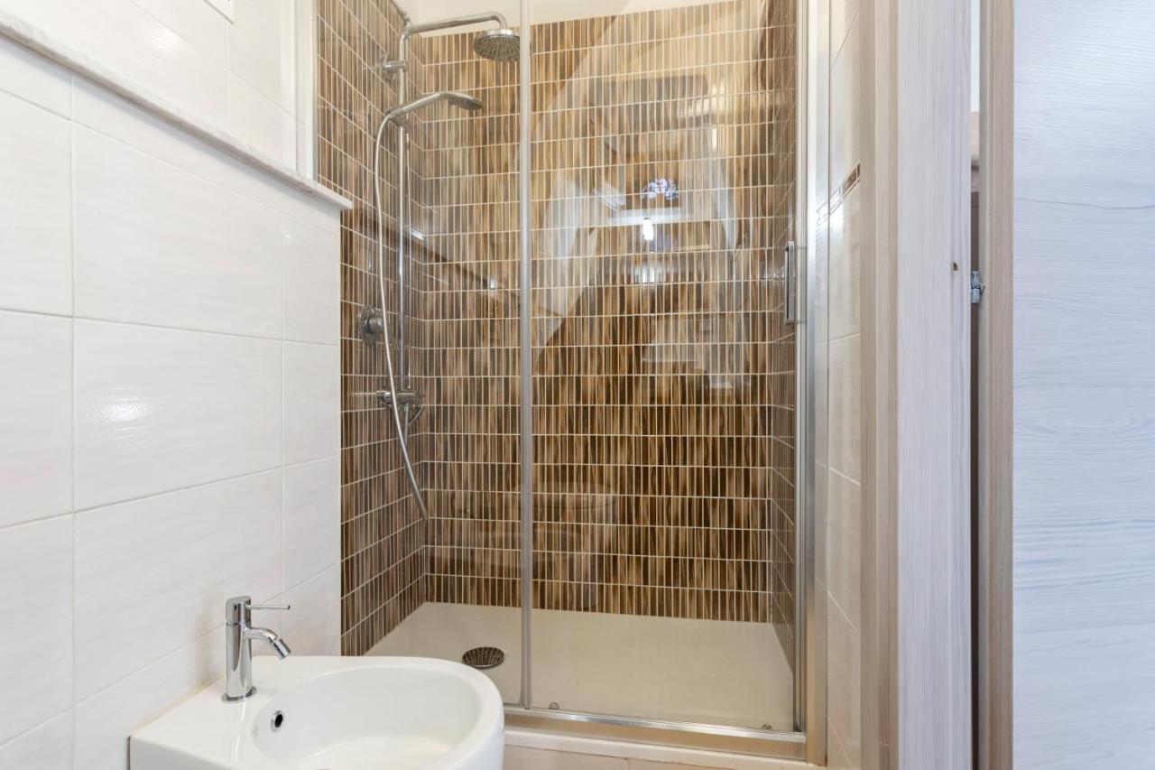 Cerami Studio Flat Catania-Fontanarossai nemzetközi repülőtér Kültér fotó