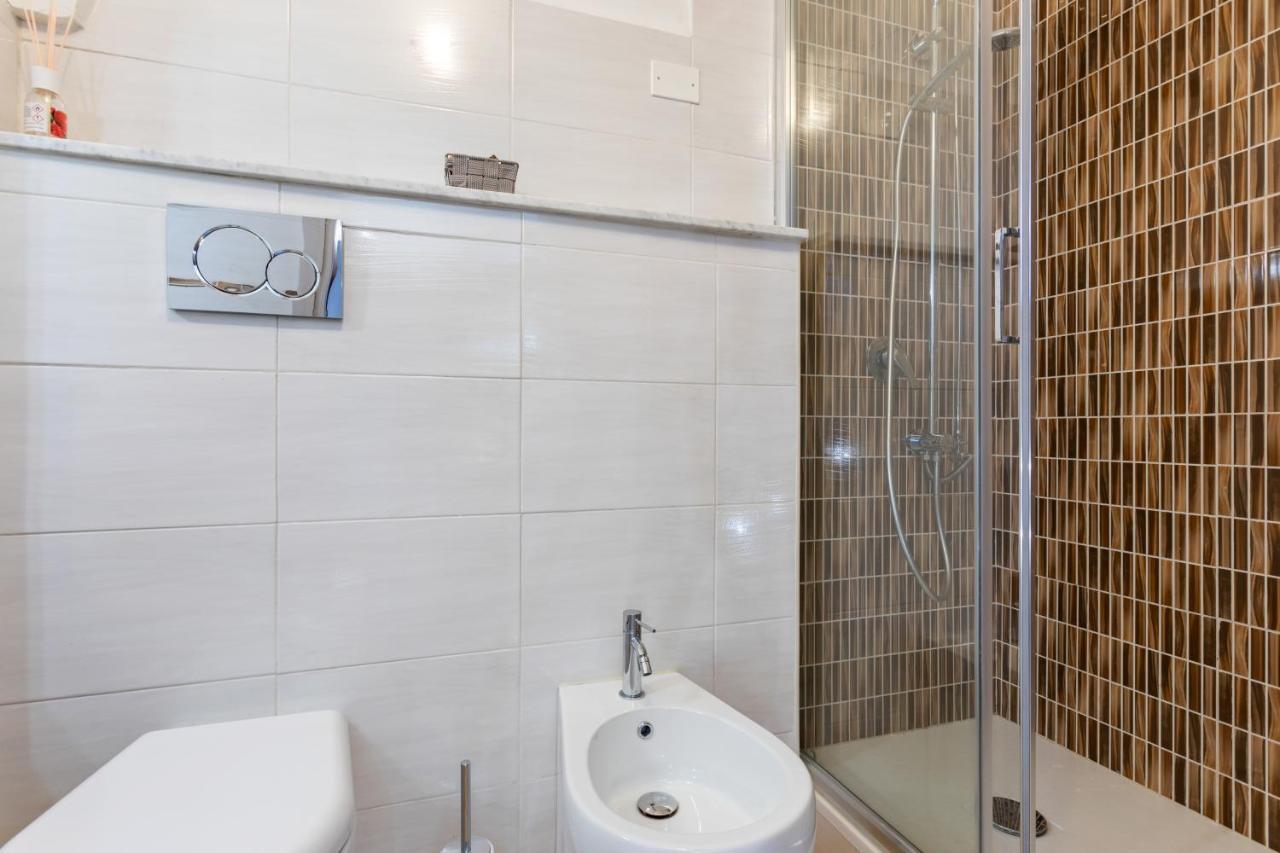 Cerami Studio Flat Catania-Fontanarossai nemzetközi repülőtér Kültér fotó